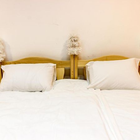 Hostel Best Time Lviv Kültér fotó