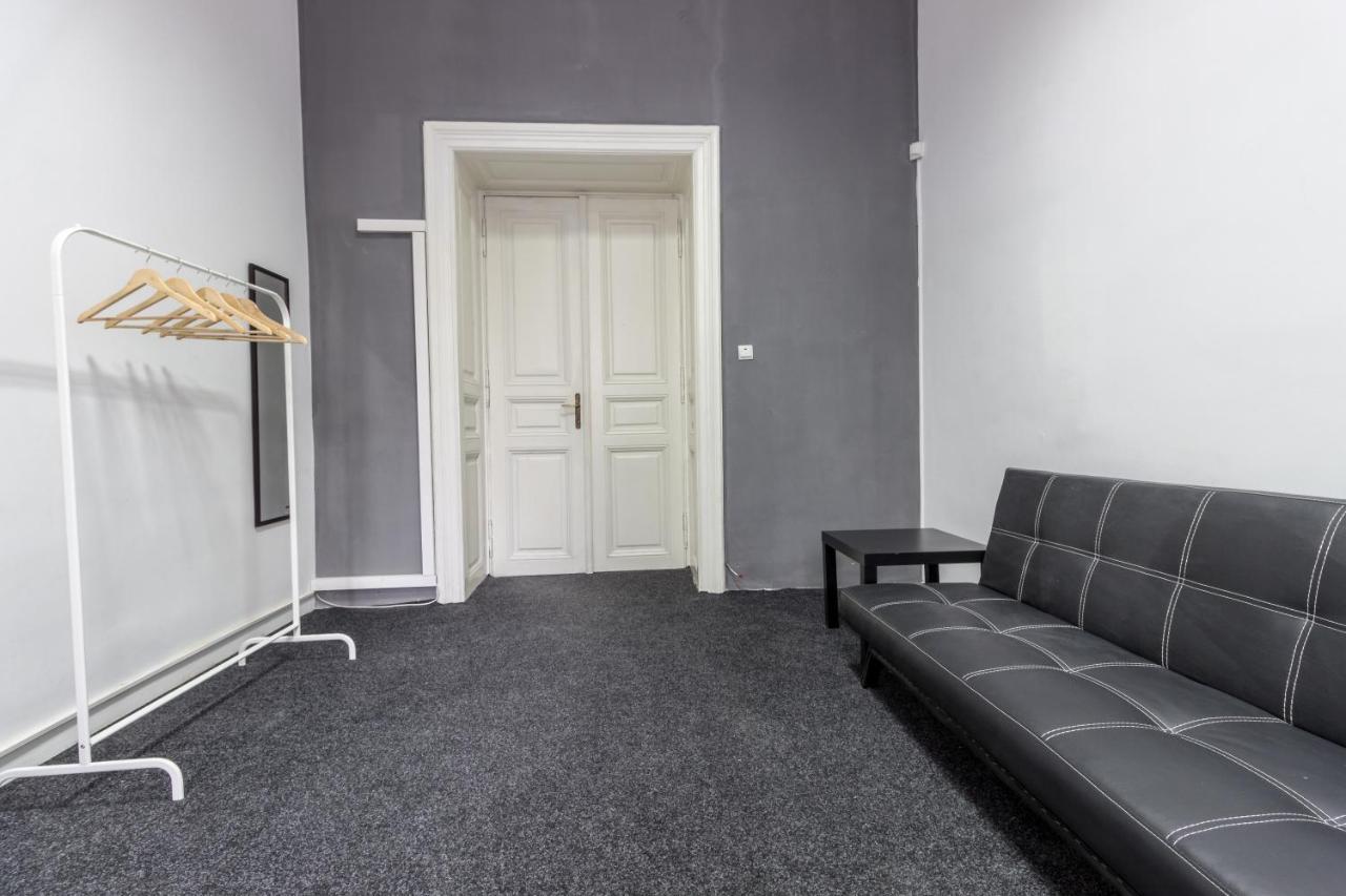 Hostel Best Time Lviv Kültér fotó