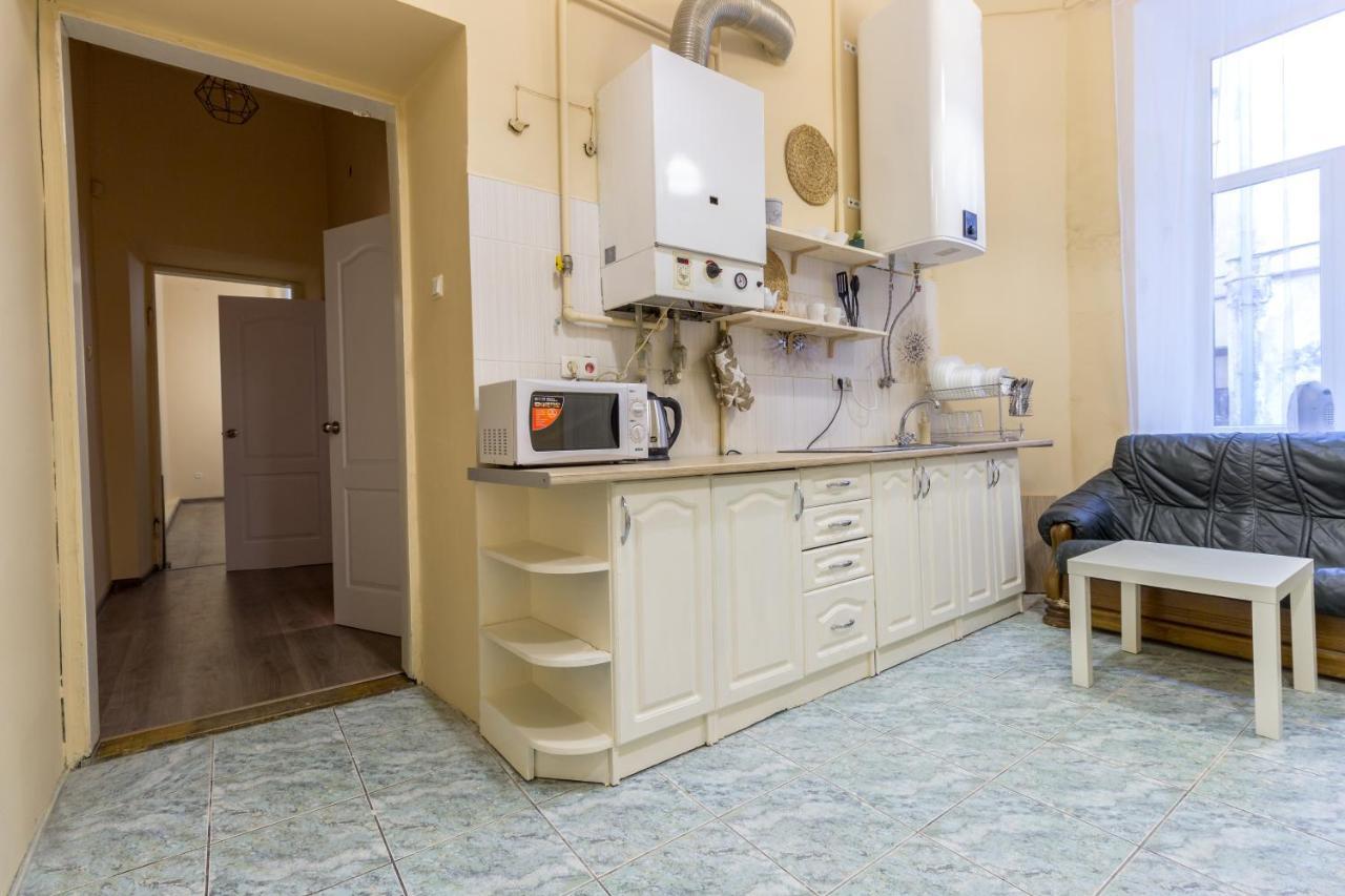 Hostel Best Time Lviv Kültér fotó