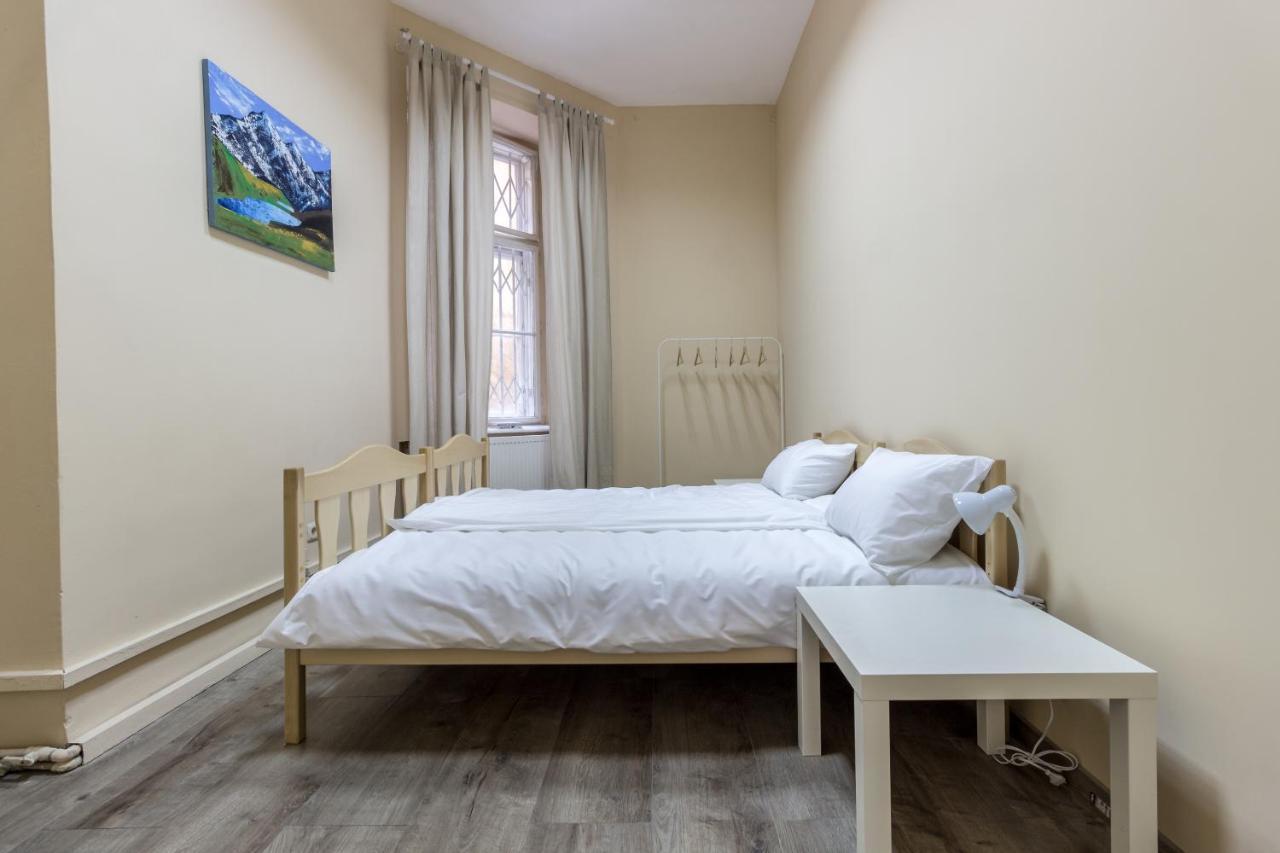 Hostel Best Time Lviv Kültér fotó