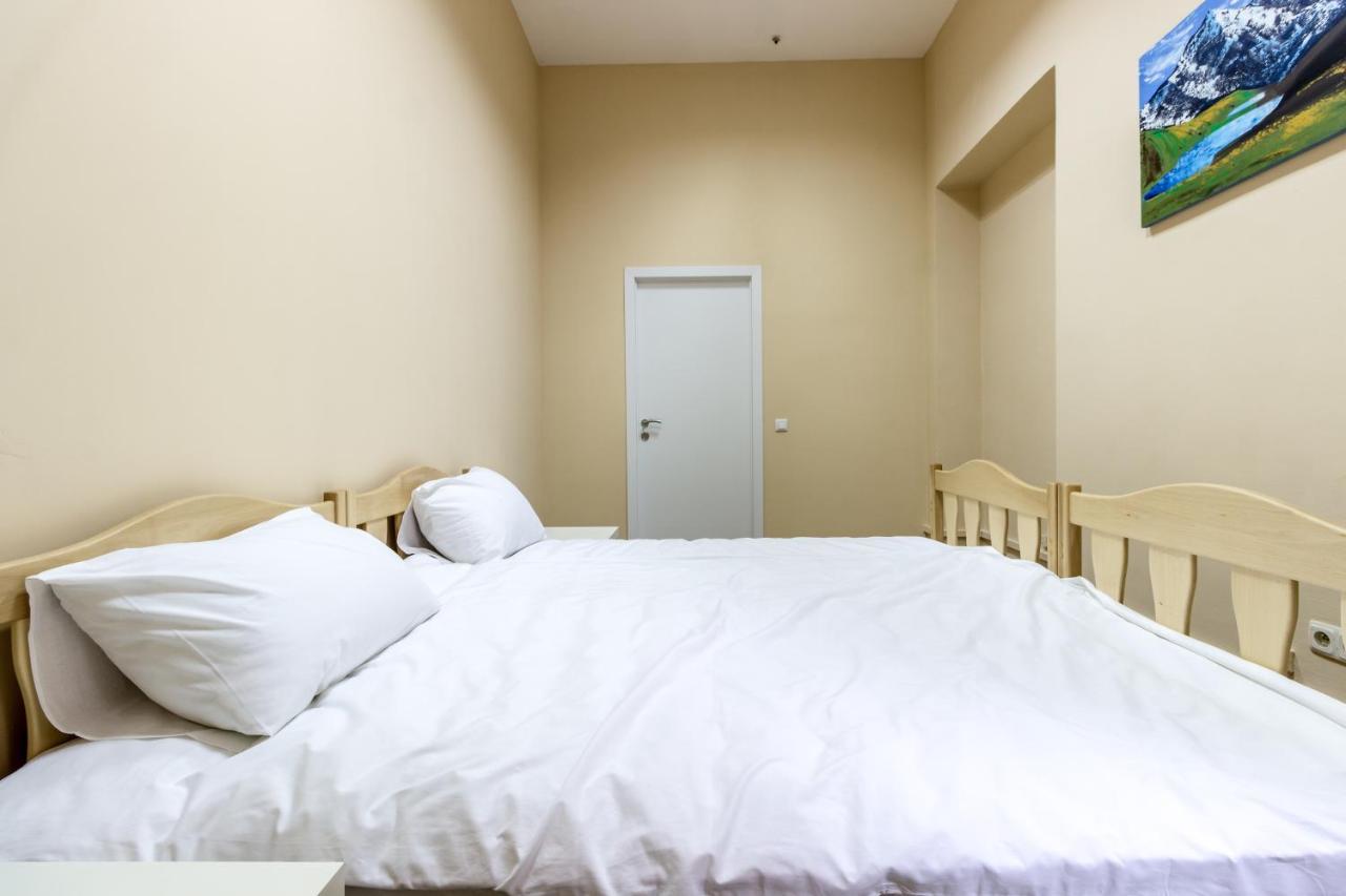 Hostel Best Time Lviv Kültér fotó